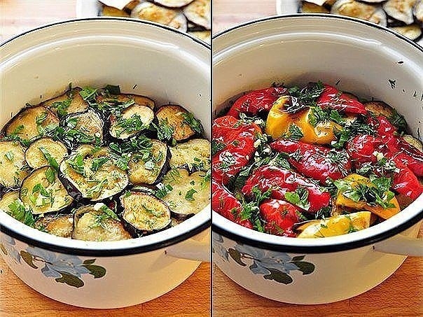 Закуска из маринованных баклажанов и перцев-гриль.